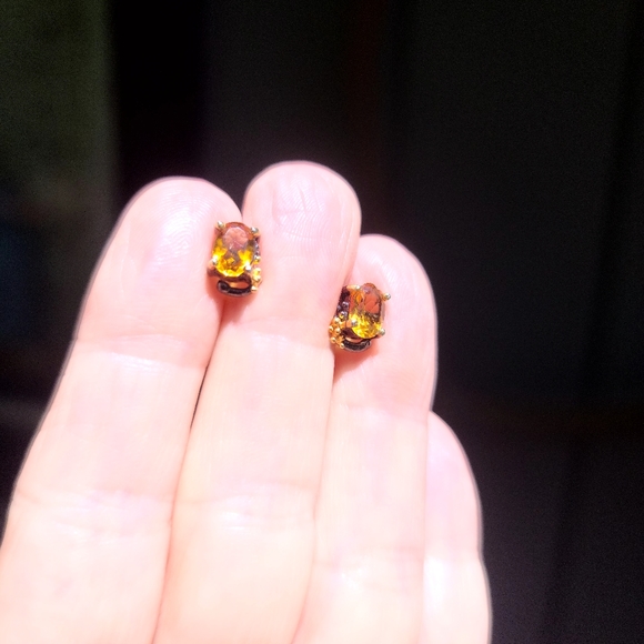 Citrine 2k sterling Rhodium & gold simply chic earrings - Picture 6 of 9